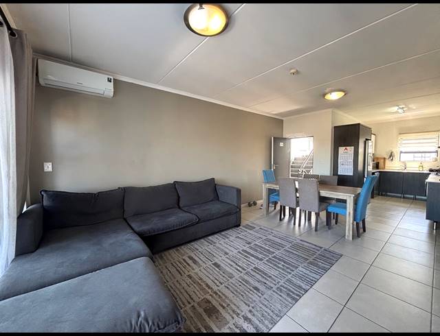 3 BEDROOM APARTMENT TO LET IN PARKLANDS